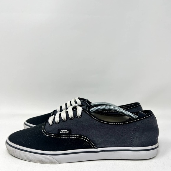 Vans Shoes - vans old skool classic